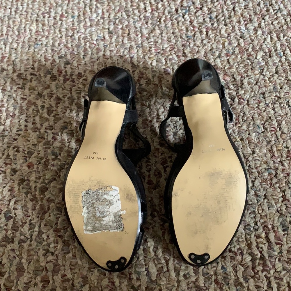Heels - Picture 4 of 9